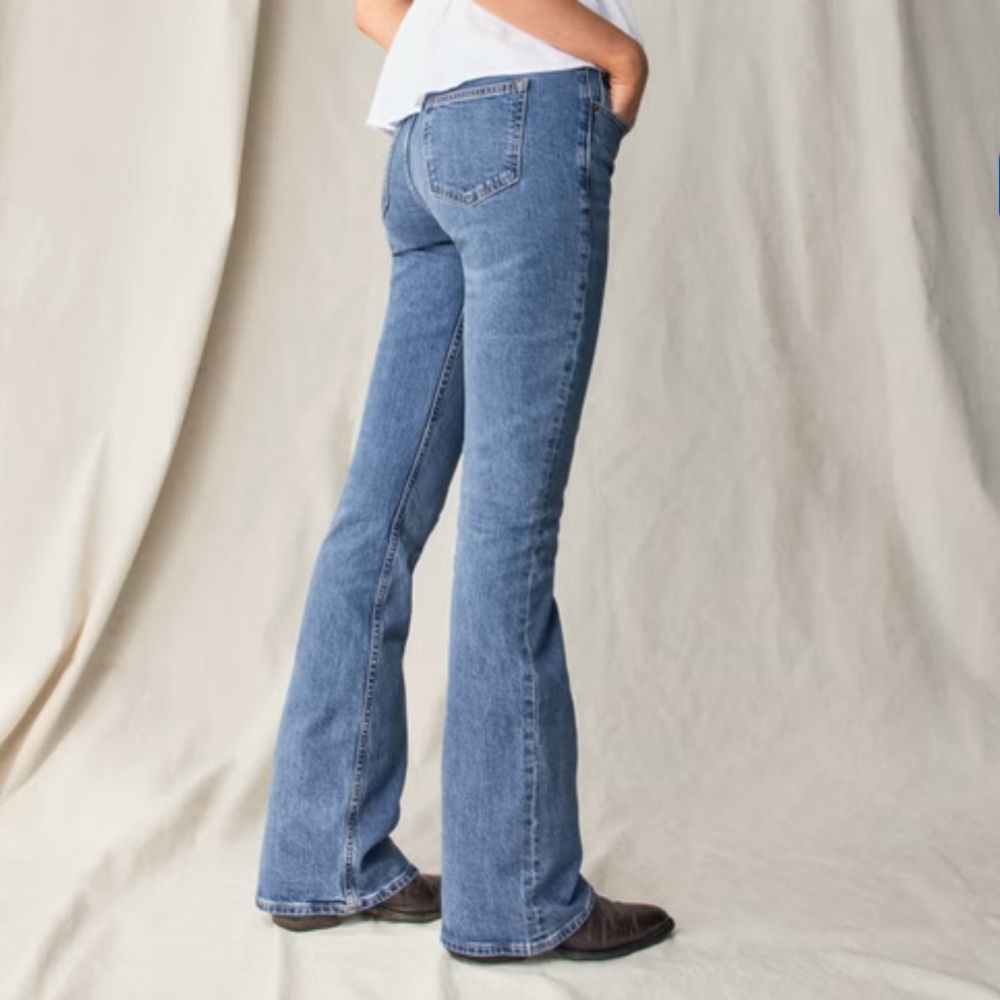 Abercrombie & Fitch Mid rise boot cut Jeans